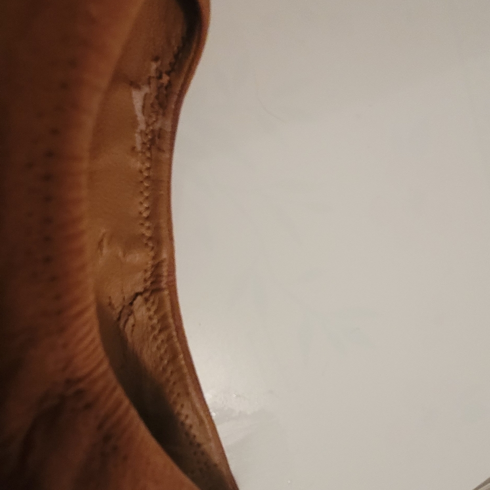 Luckyband leather slip on - Picture 4 of 5